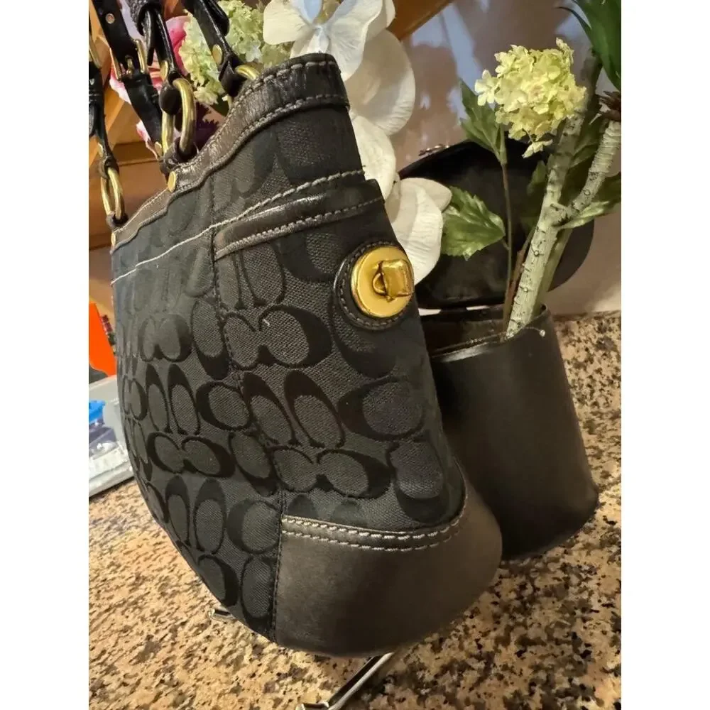 Coach #11237 Signature Black Gallery Tote Purse (PU150